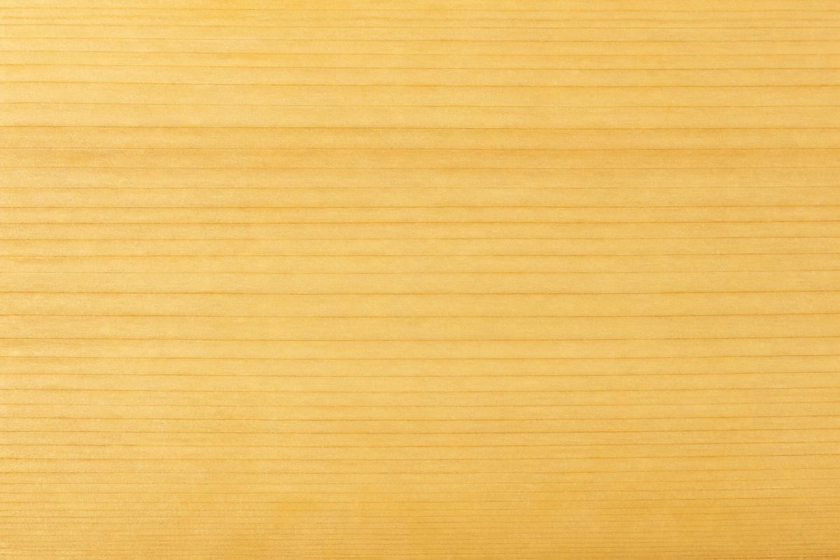 Grain and colour of Cape Yellowwood (Podocarpus / Afrocarpus falcatus) hardwood